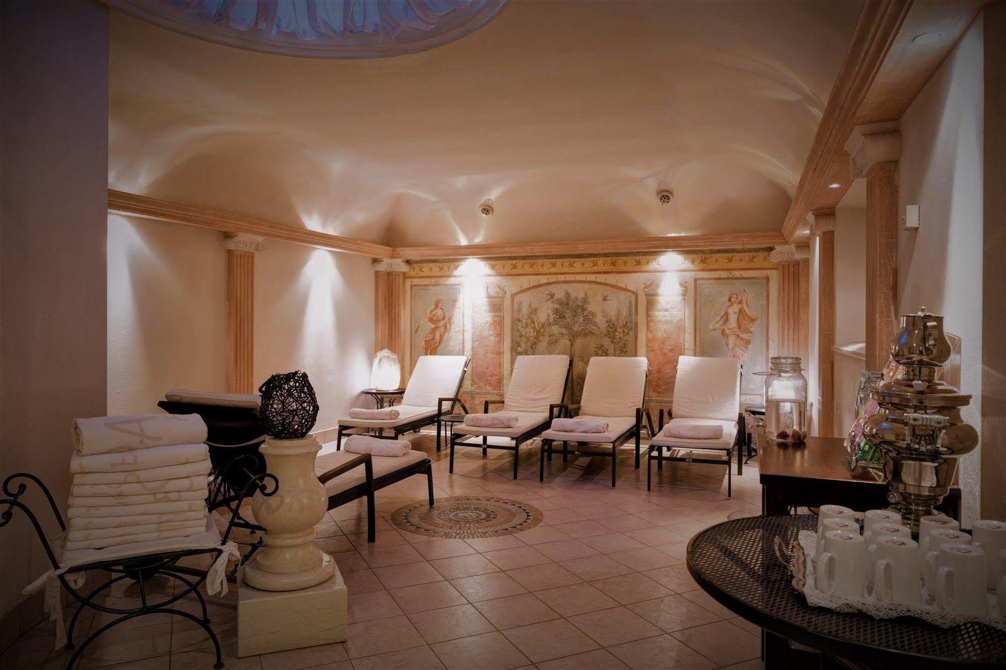 מראנו Hotel Castel Rundegg (Adults Only) מראה חיצוני תמונה